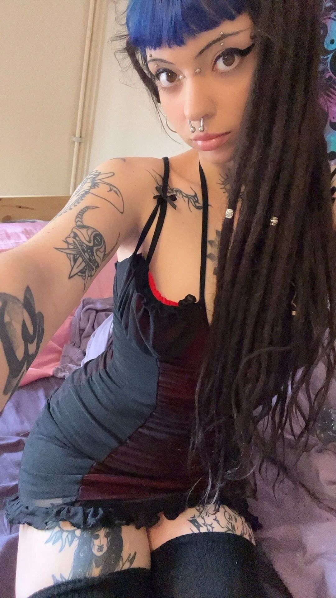 Bambi Fae - 15 Pics