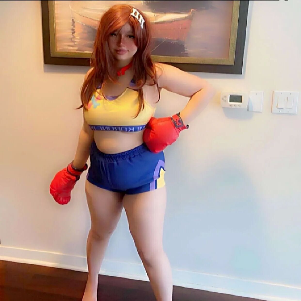 Inugami Korone Boxer Cosplay - 7 Pics