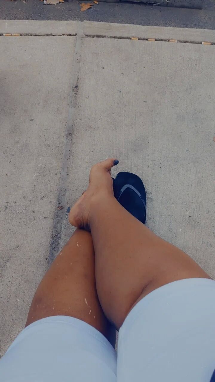 Cute Feeties - 8 Pics