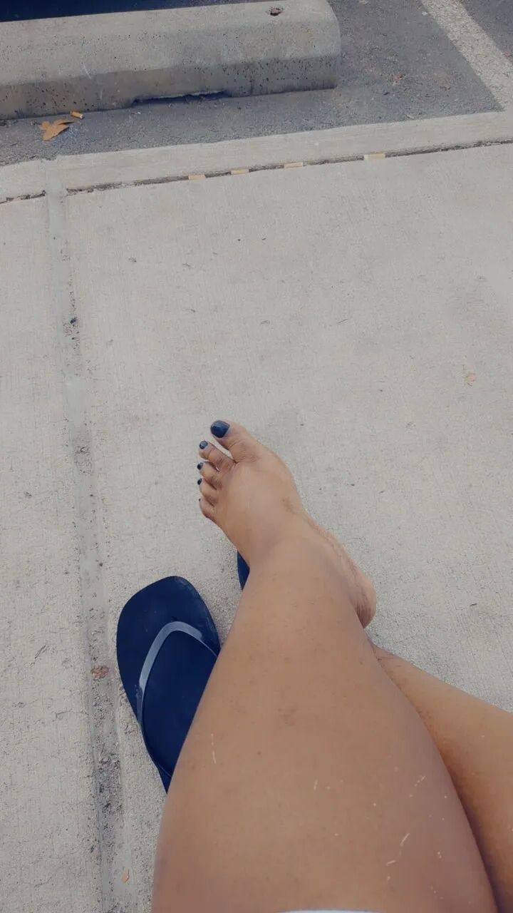 Cute Feeties - 8 Pics