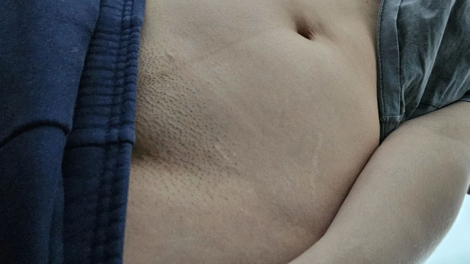Small tits big ass - 6 Pics