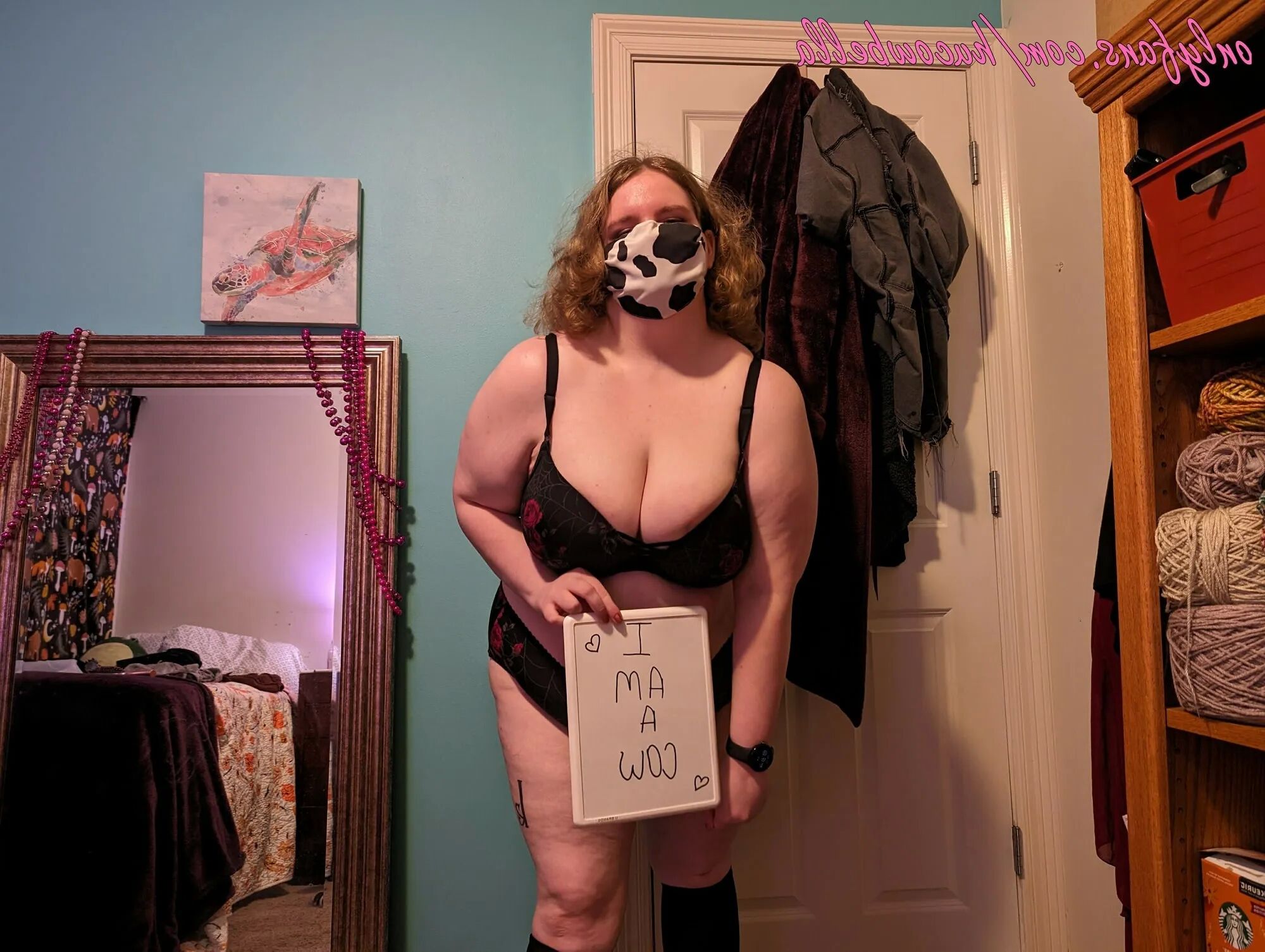 Hucowbella for International Cunts day - 24 Pics