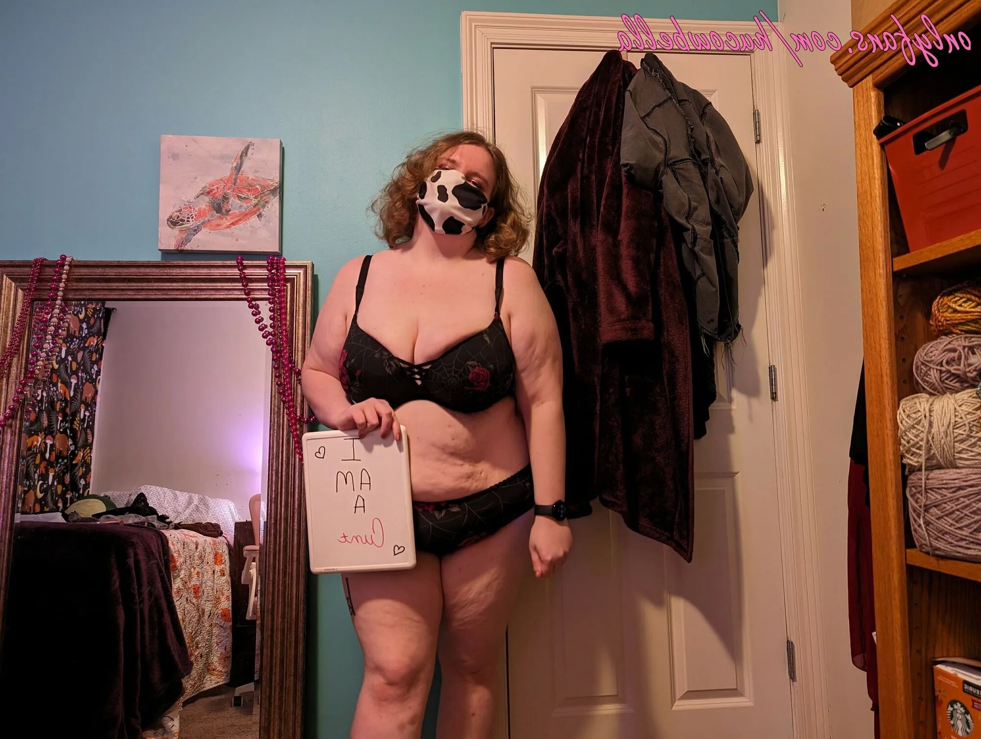 Hucowbella for International Cunts day - 24 Pics