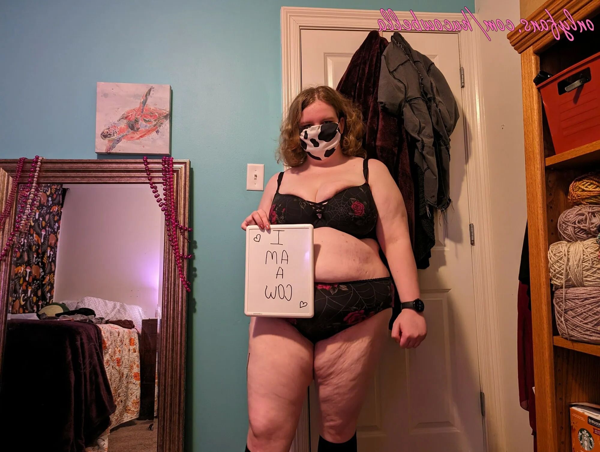 Hucowbella for International Cunts day - 24 Pics