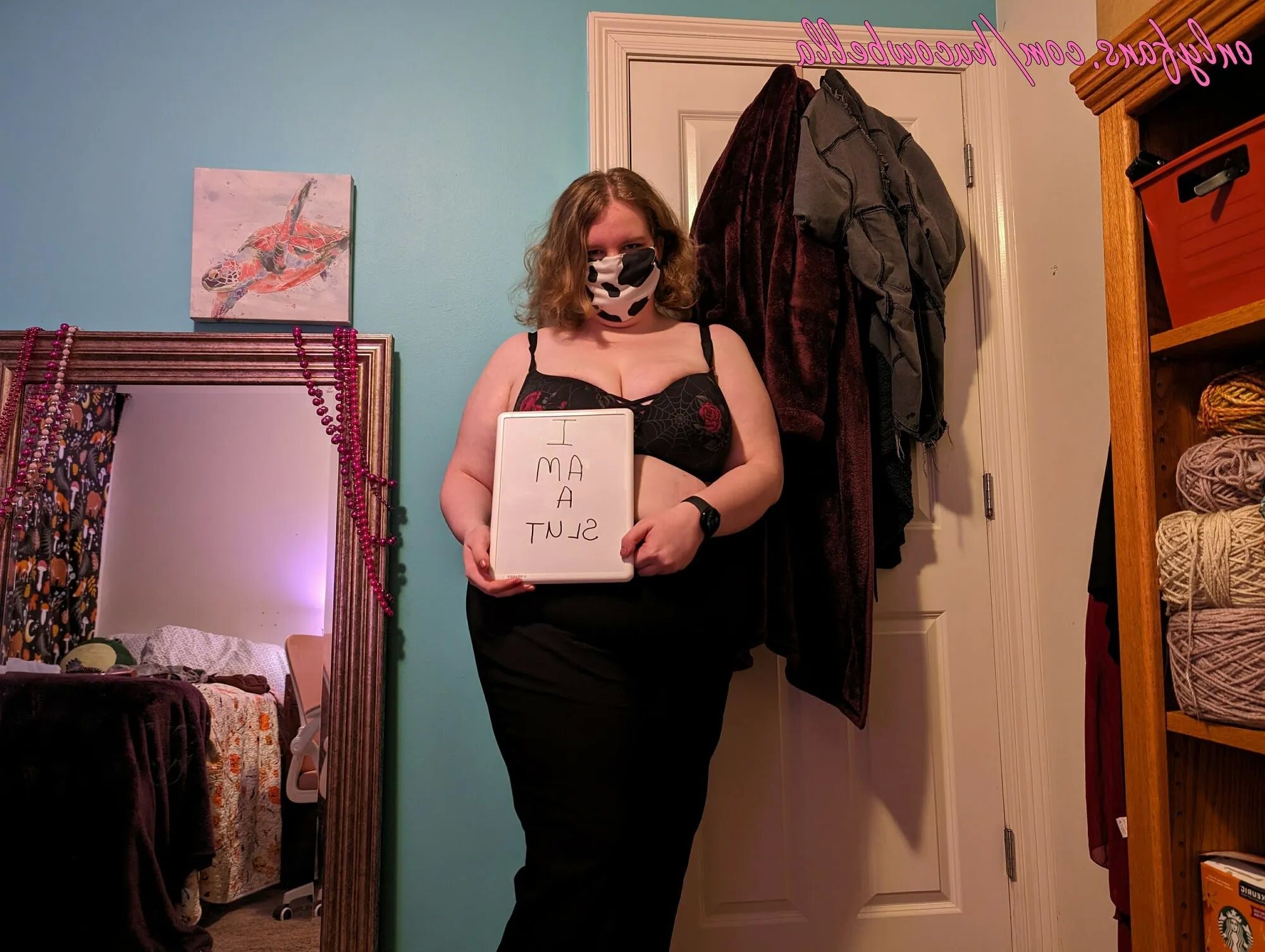 Hucowbella for International Cunts day - 24 Pics