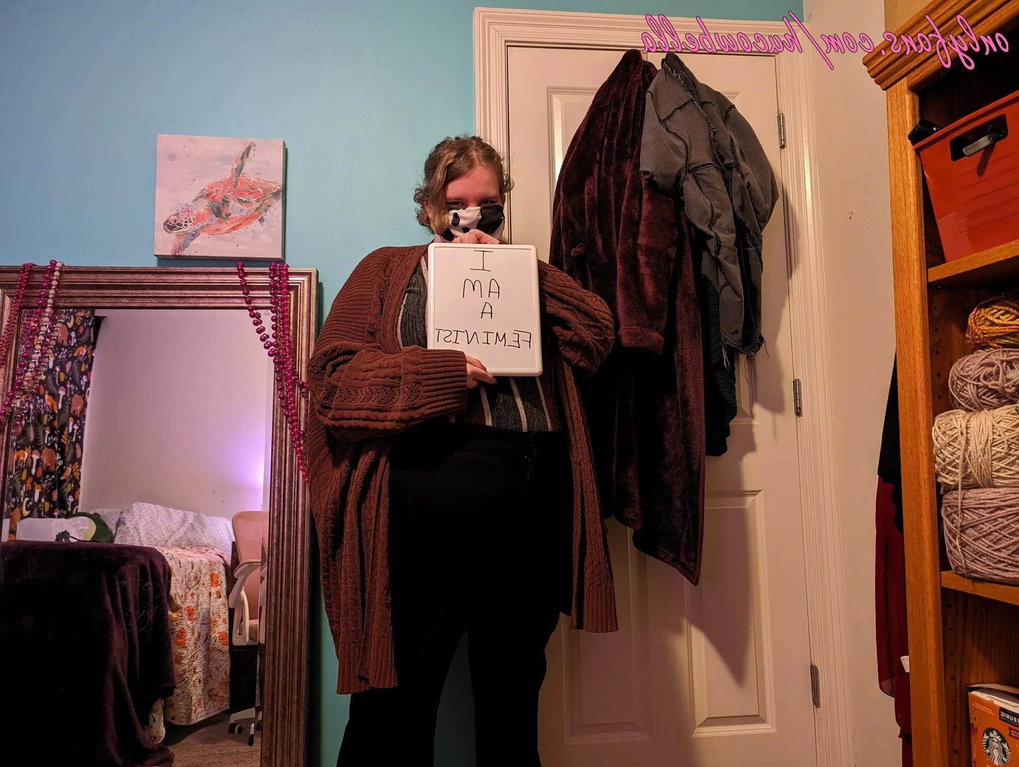 Hucowbella for International Cunts day - 24 Pics