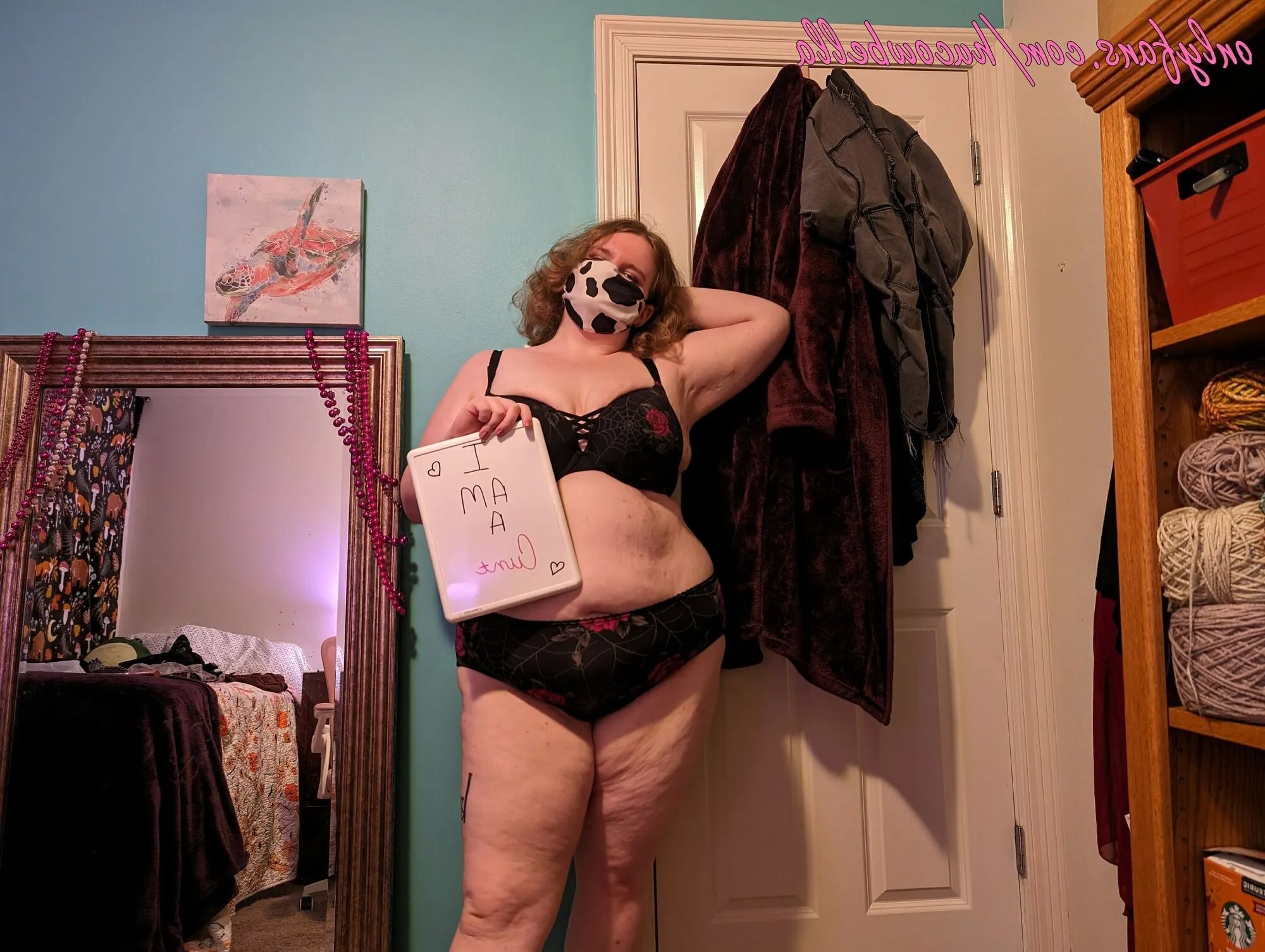 Hucowbella for International Cunts day - 24 Pics