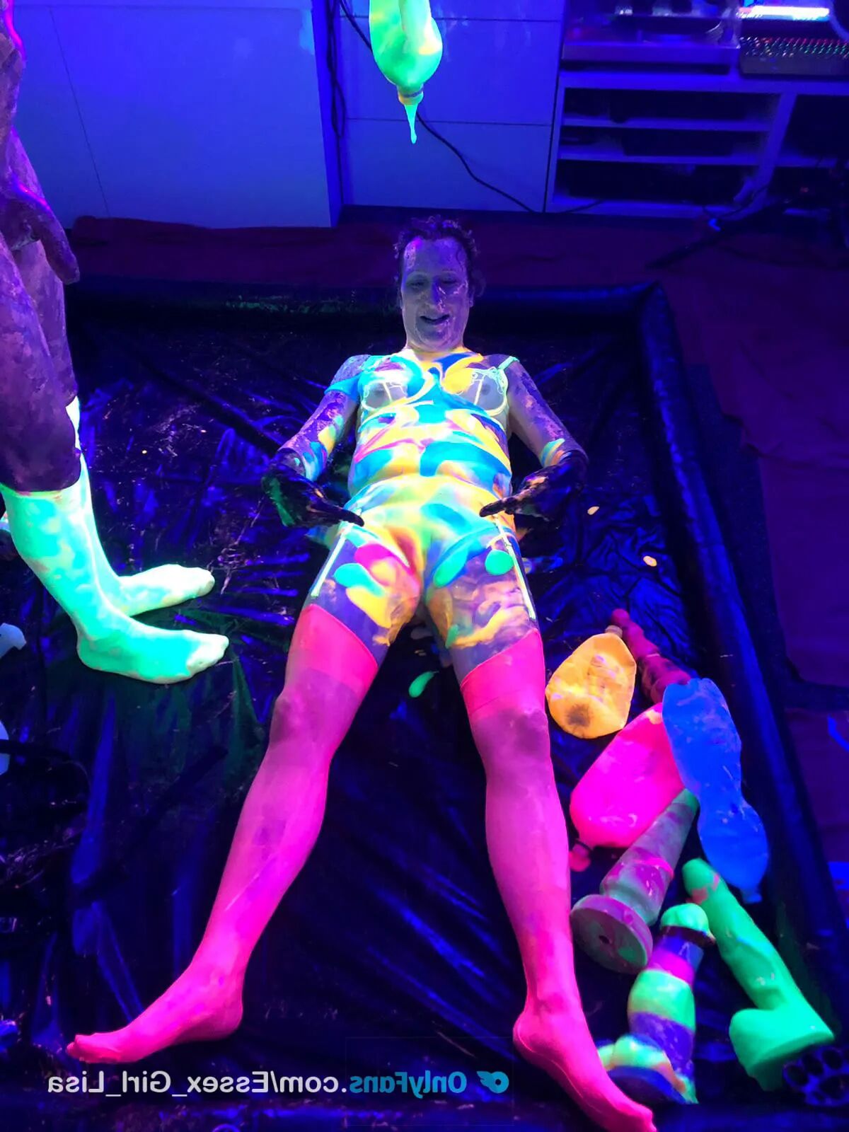 Playing with glow in the dark UV slime with my slave - 14 Pics