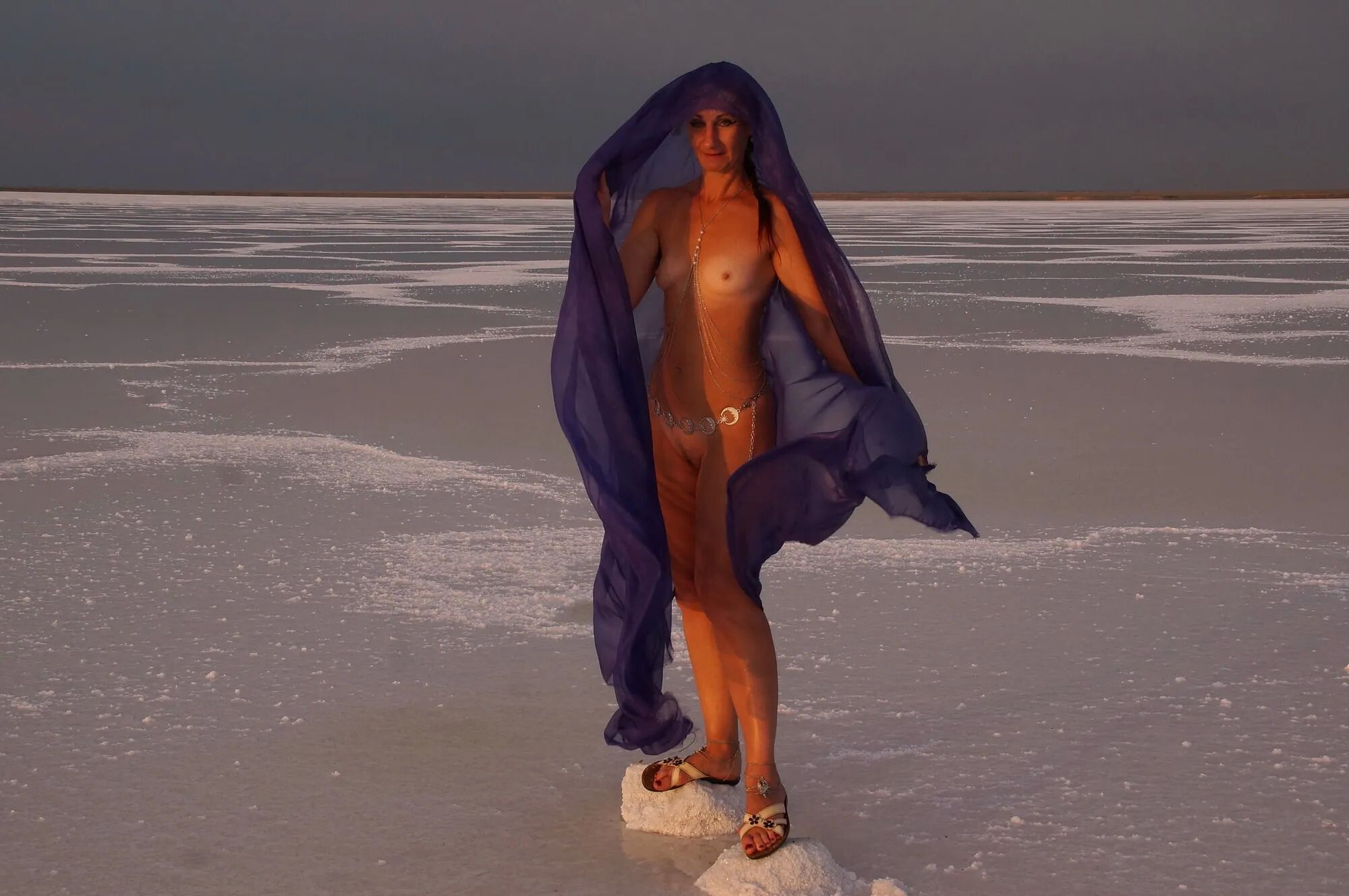 On Sunset-Light with DeepBlue Shawl on Salt- Lake - 39 Pics