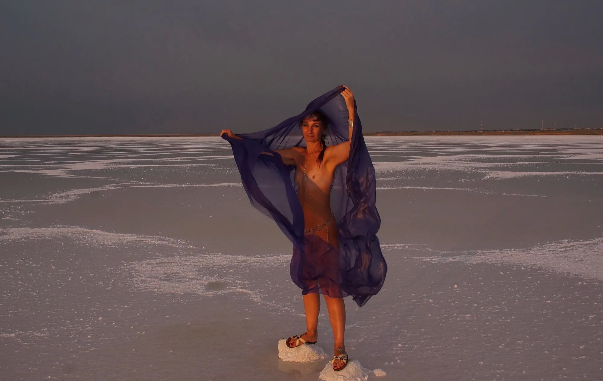 On Sunset-Light with DeepBlue Shawl on Salt- Lake - 39 Pics