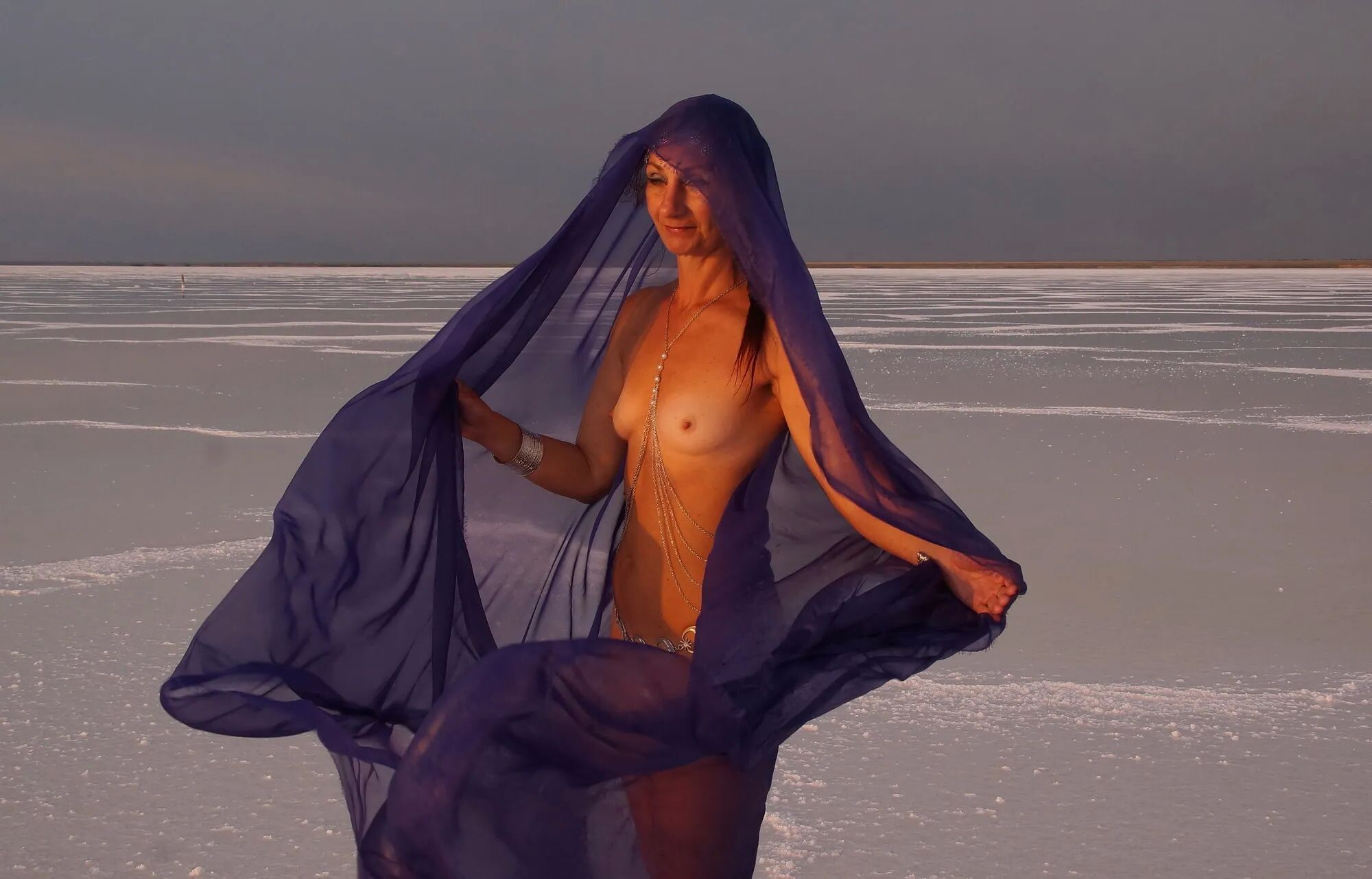 On Sunset-Light with DeepBlue Shawl on Salt- Lake - 39 Pics