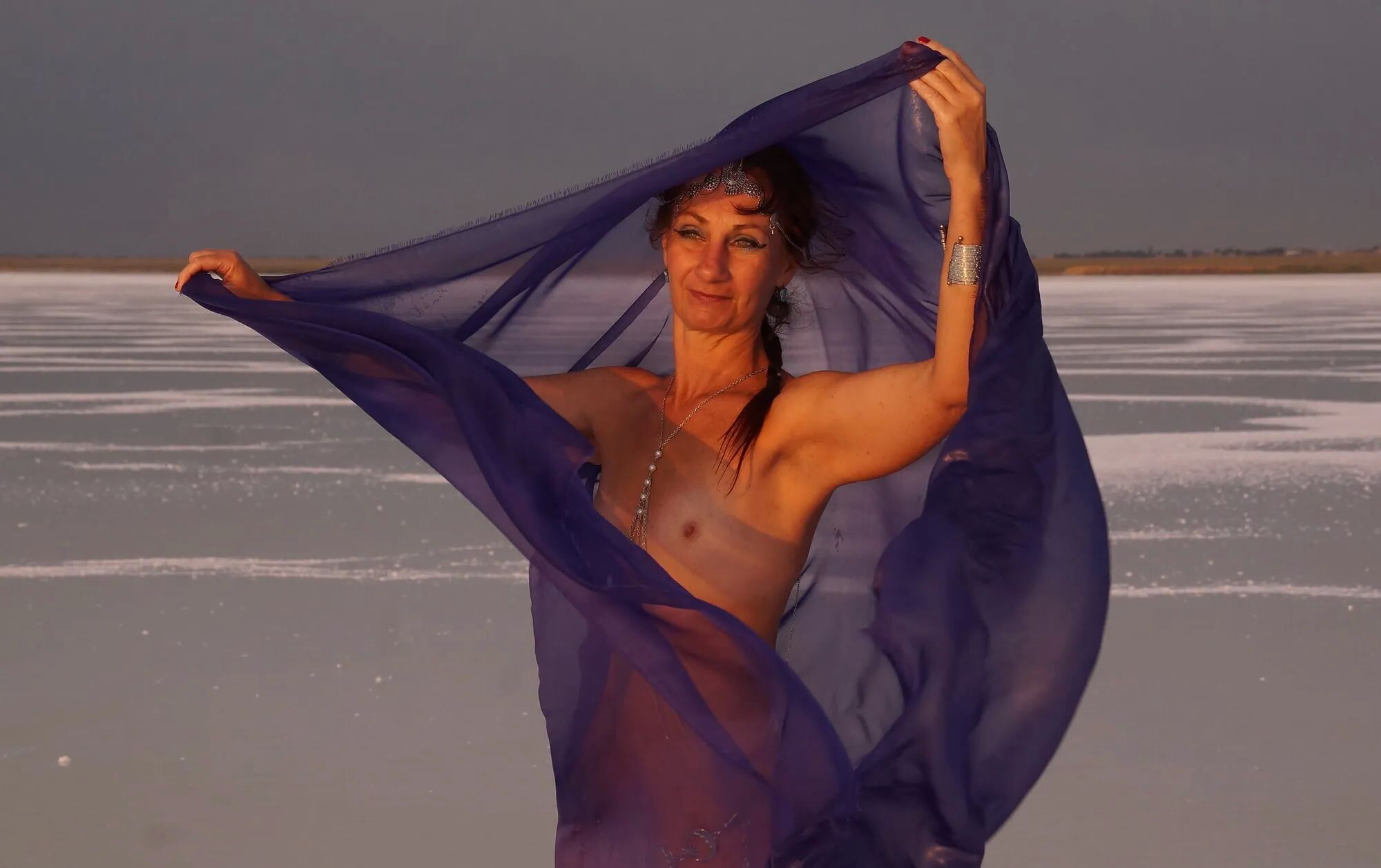 On Sunset-Light with DeepBlue Shawl on Salt- Lake - 39 Pics