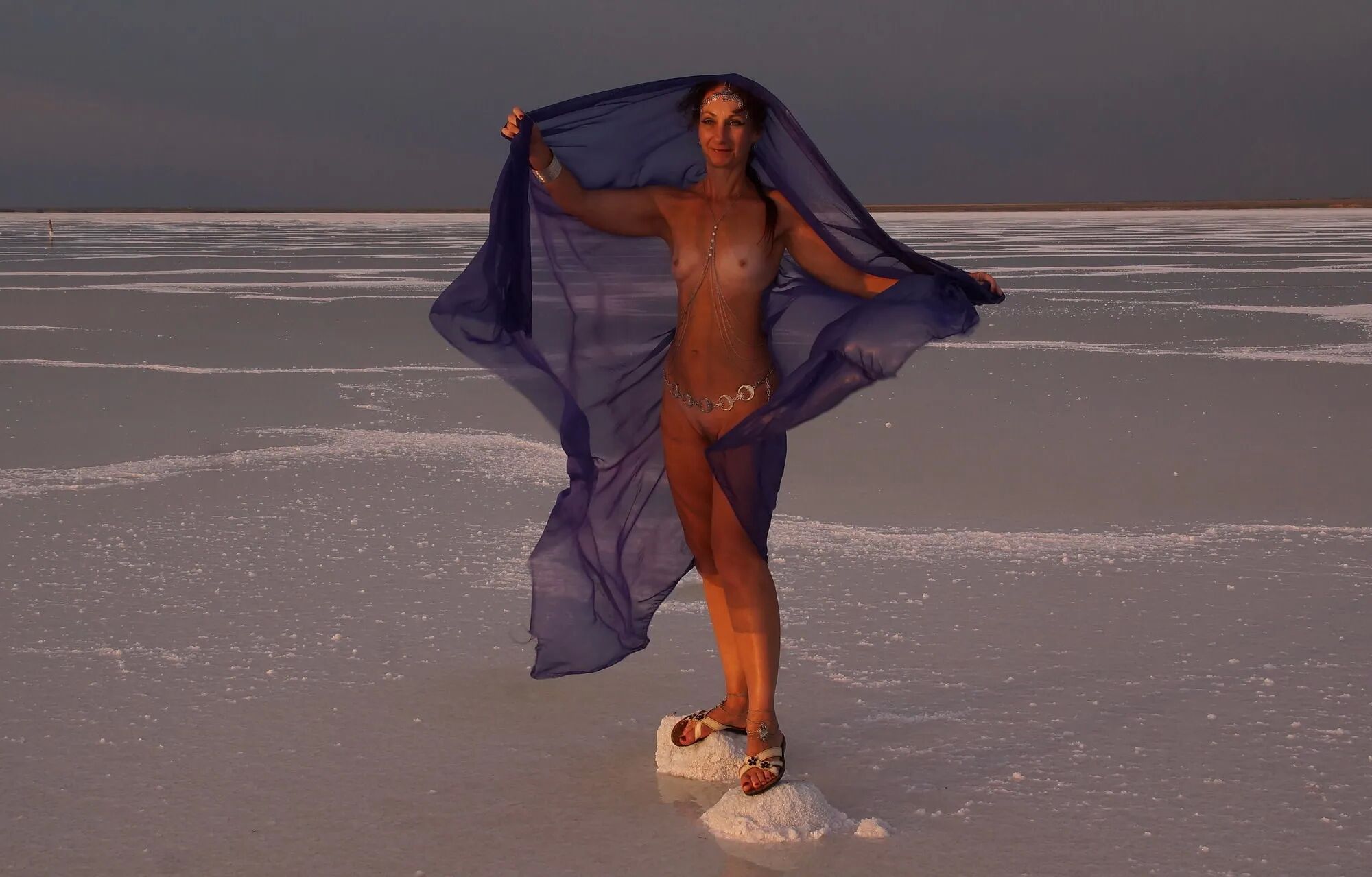 On Sunset-Light with DeepBlue Shawl on Salt- Lake - 39 Pics