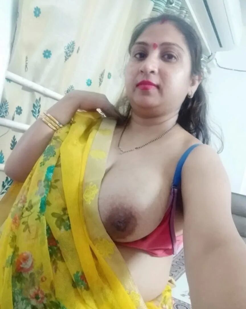 Desi bhabhi shweta - 29 Pics