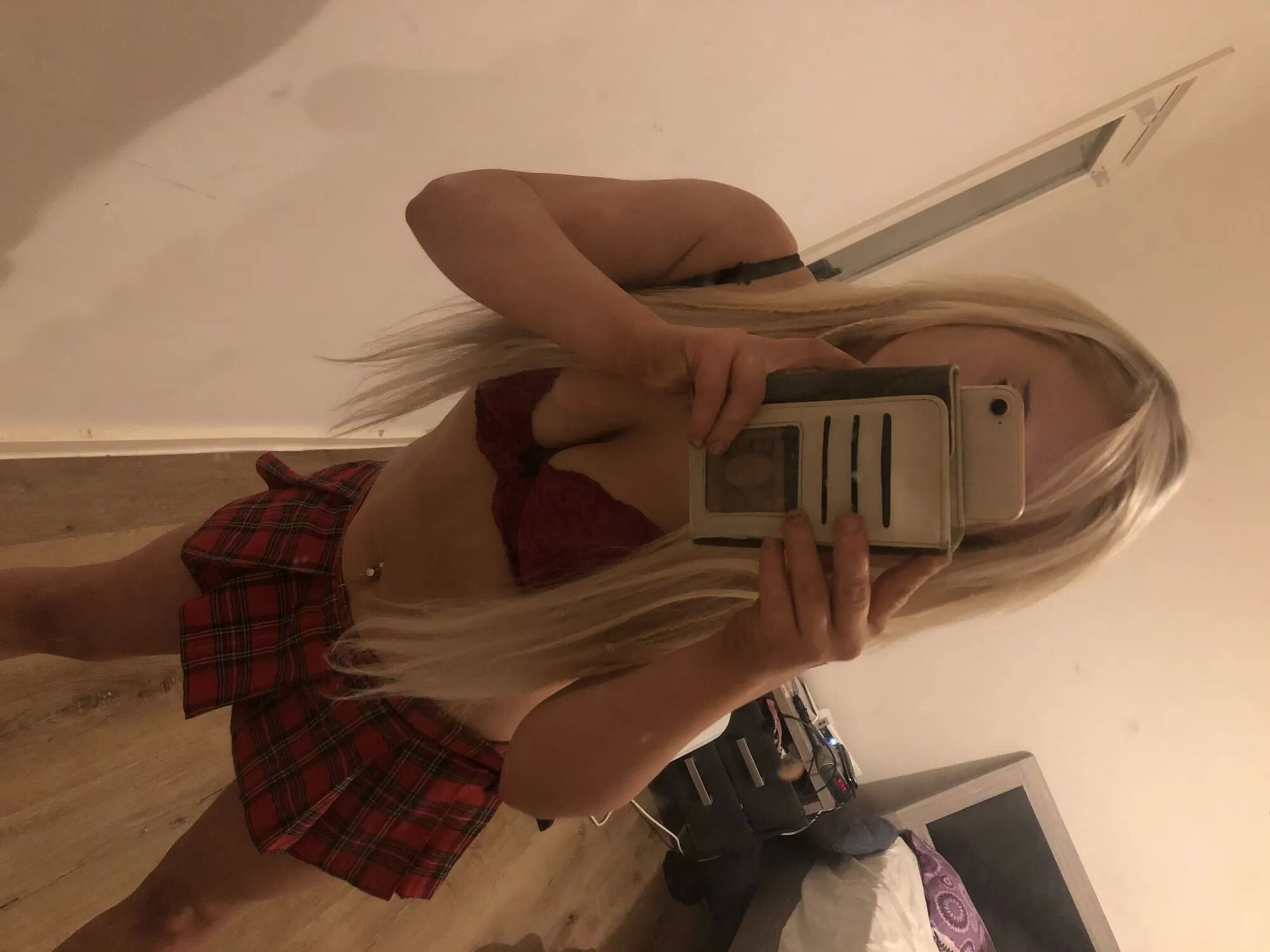 Dress up and down - 13 Pics