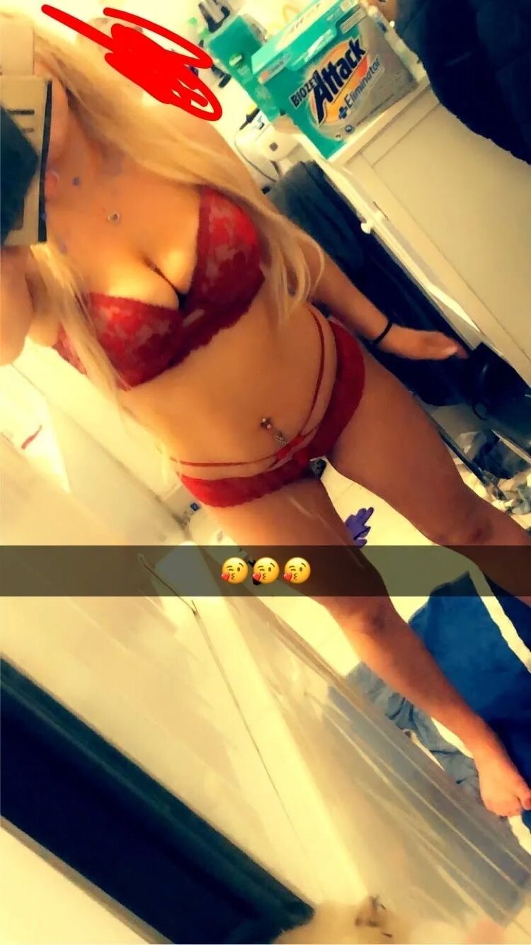 Dress up and down - 13 Pics