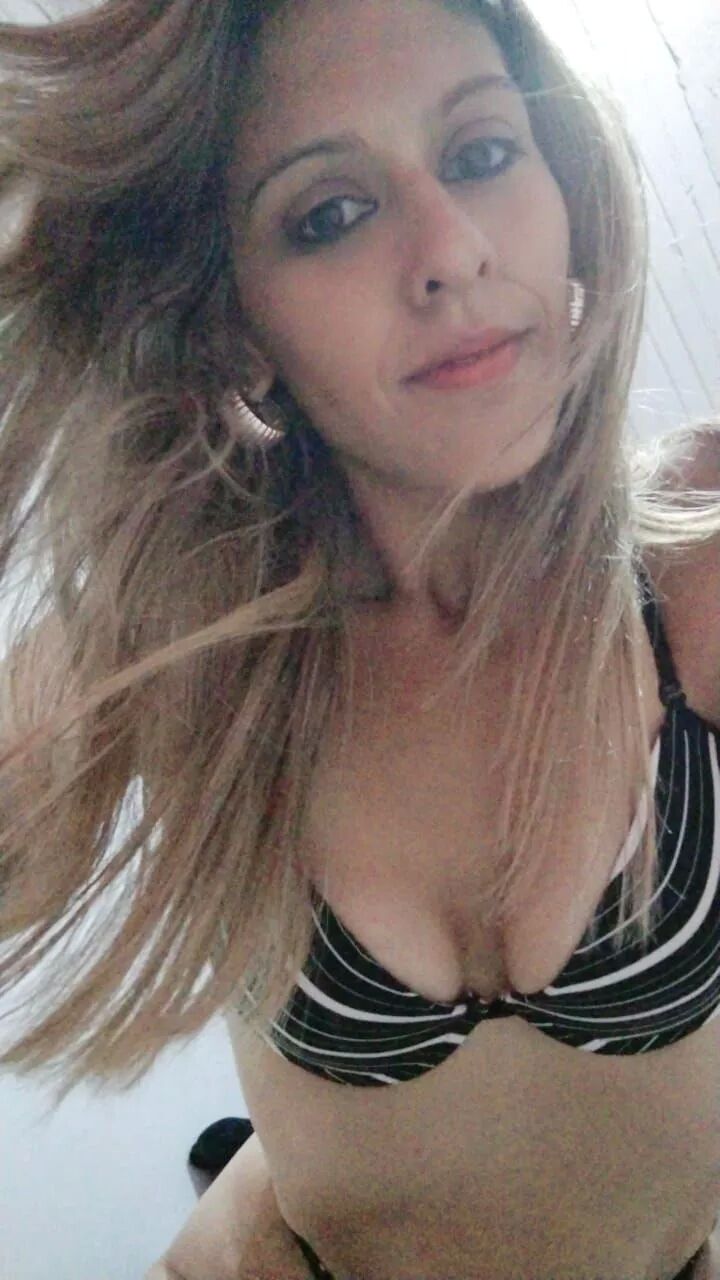 Selfies - 9 Pics