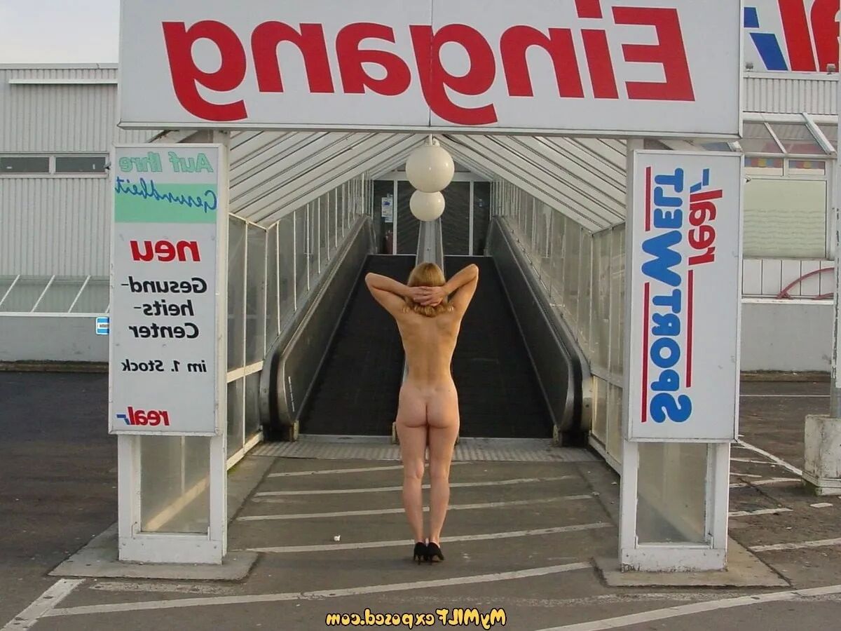 My MILF Exposed - bit of public flashing - 39 Pics