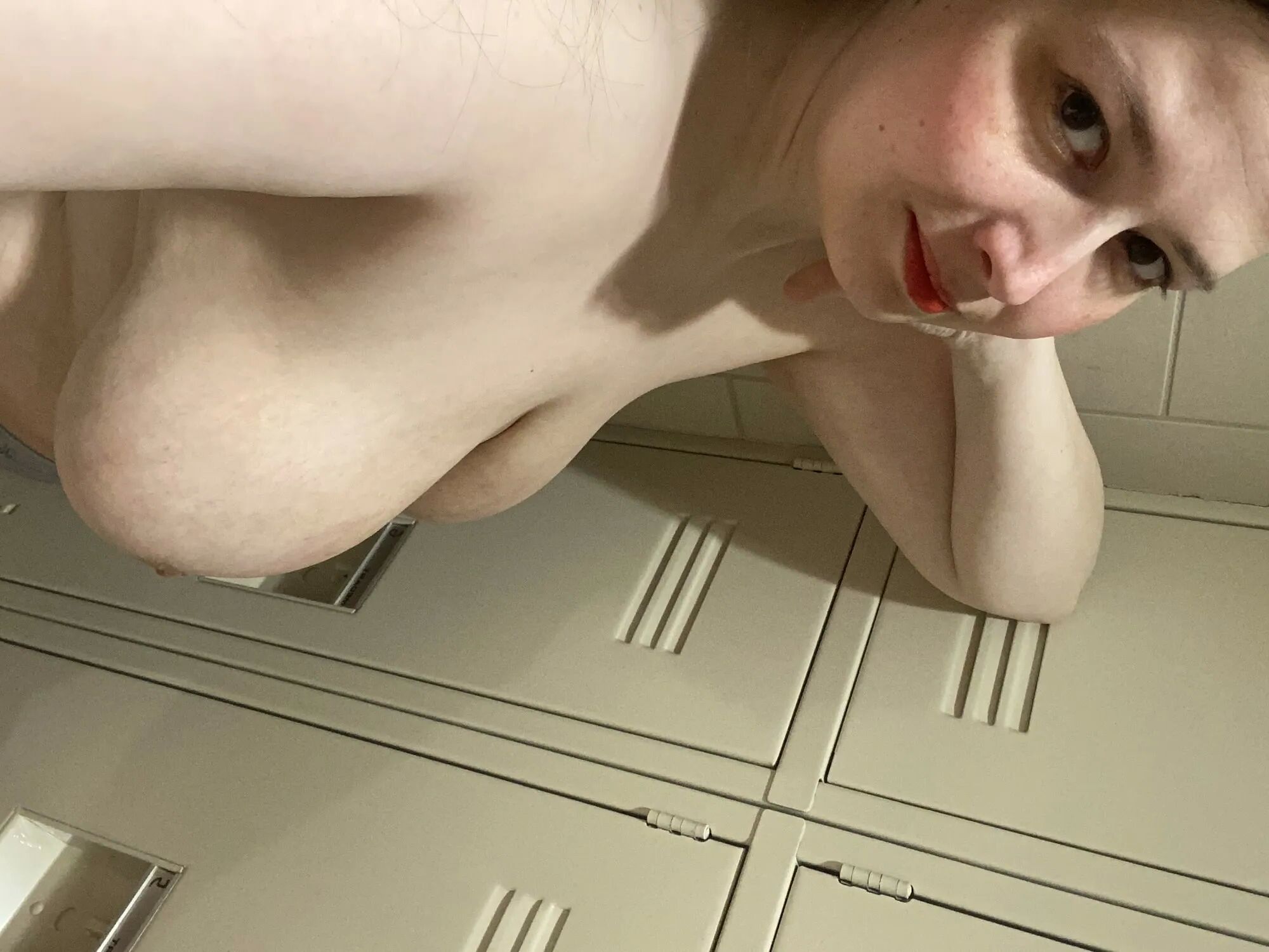 Locker Room - 21 Pics
