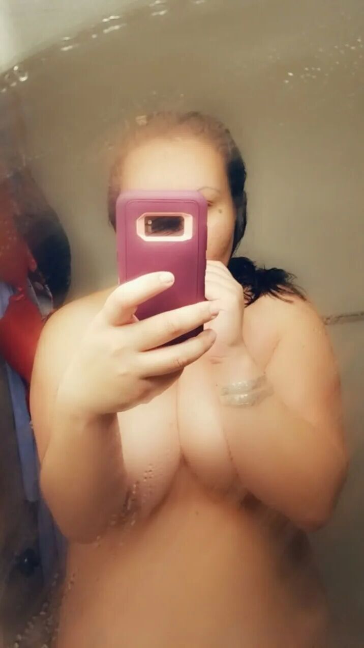 Hawaiian BBW - 17 Pics