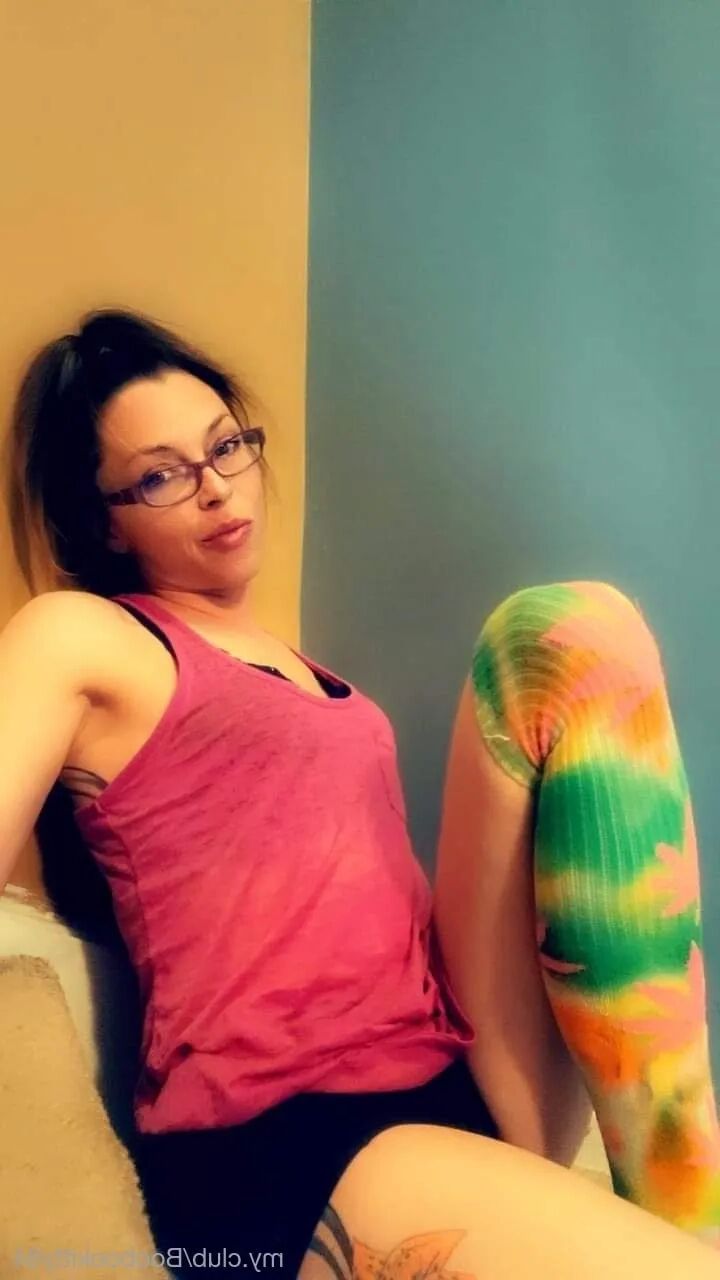 Boobookitty Free Photos - 11 Pics