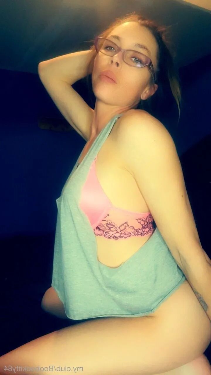 Boobookitty Free Photos - 11 Pics