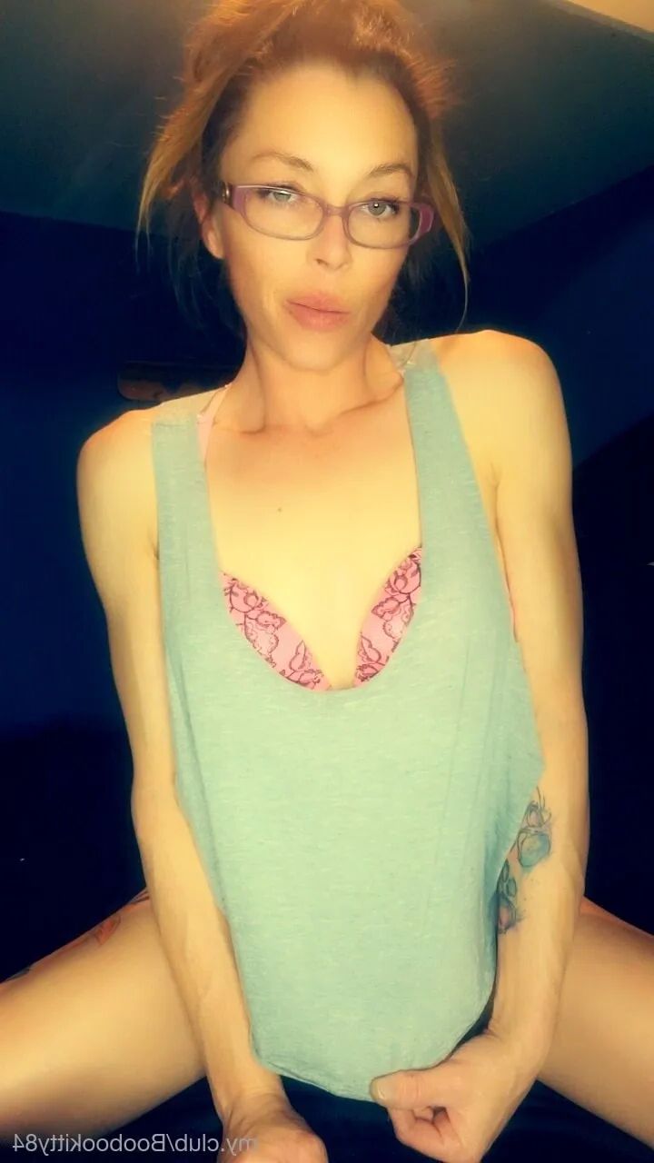 Boobookitty Free Photos - 11 Pics