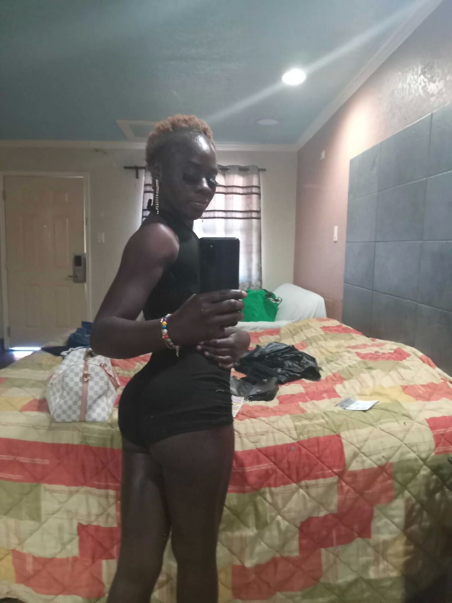 Beautiful Dark Skin - 94 Pics