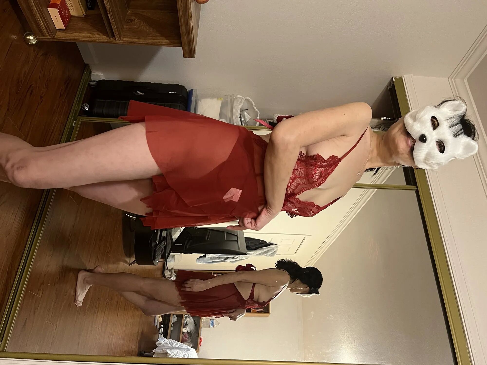 Sexy wife - 10 Pics