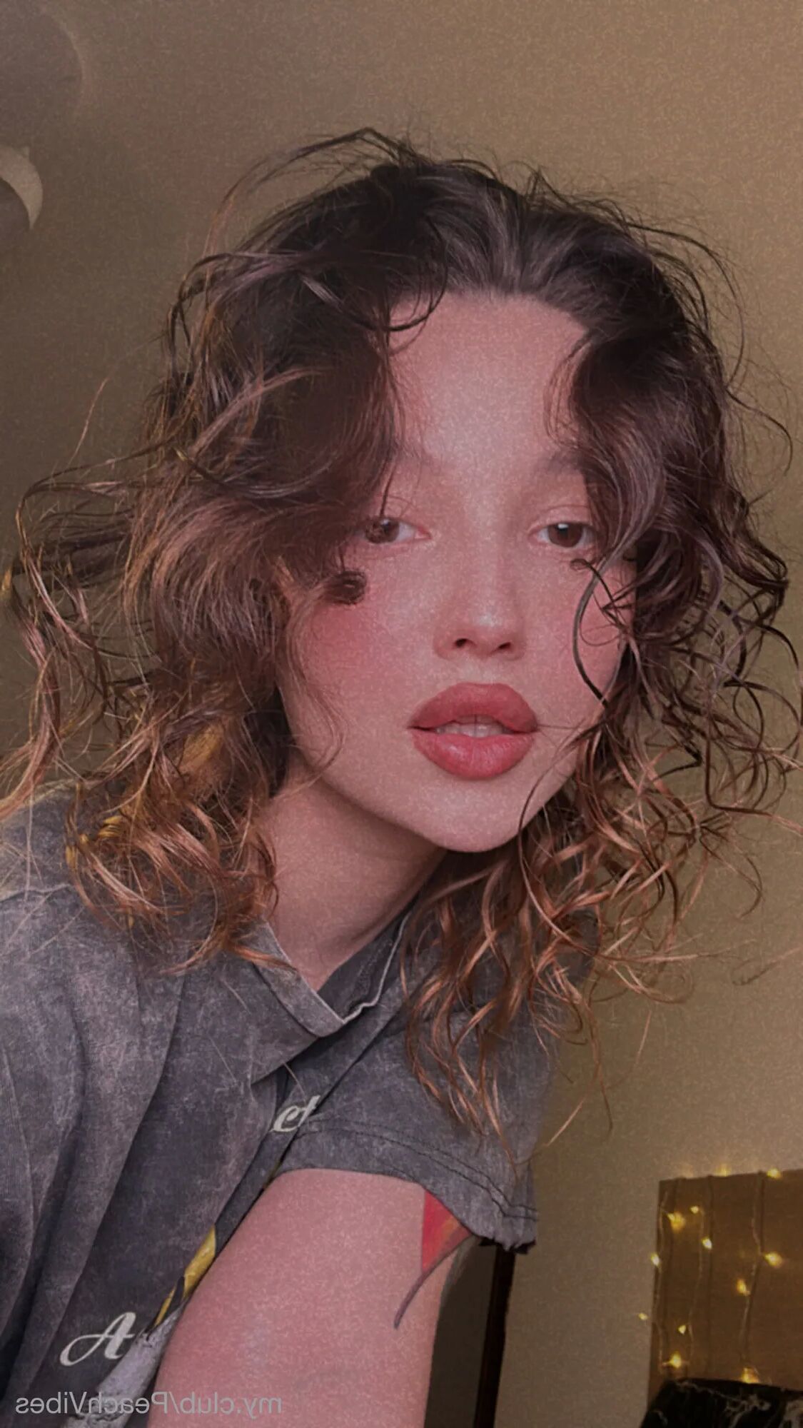 Lili Free Photos - 9 Pics