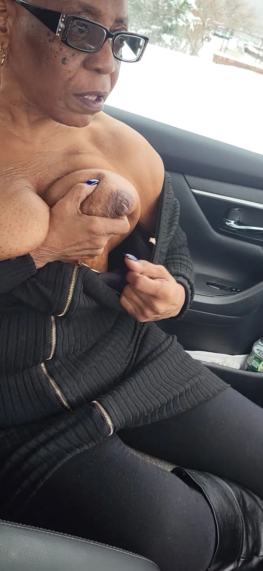 Cold Titties (My Girls) - 11 Pics