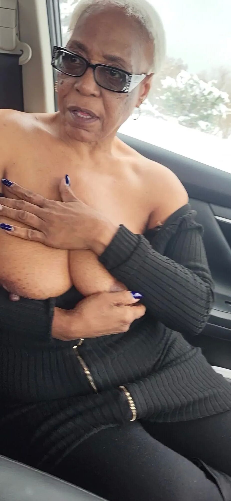 Cold Titties (My Girls) - 11 Pics