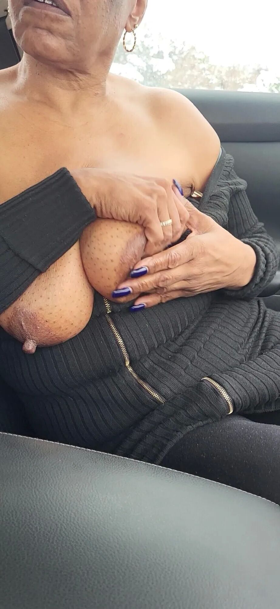 Cold Titties (My Girls) - 11 Pics