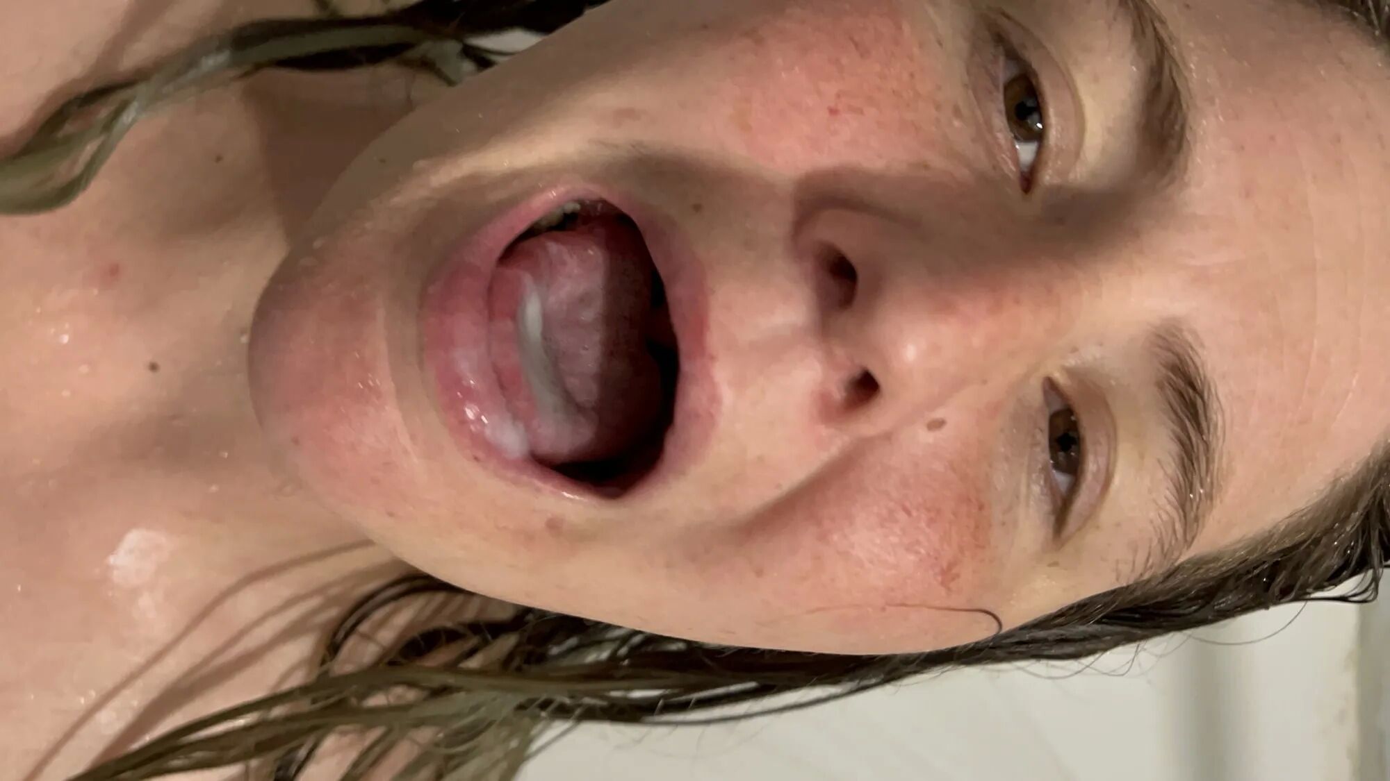 Cum in mouth - 6 Pics