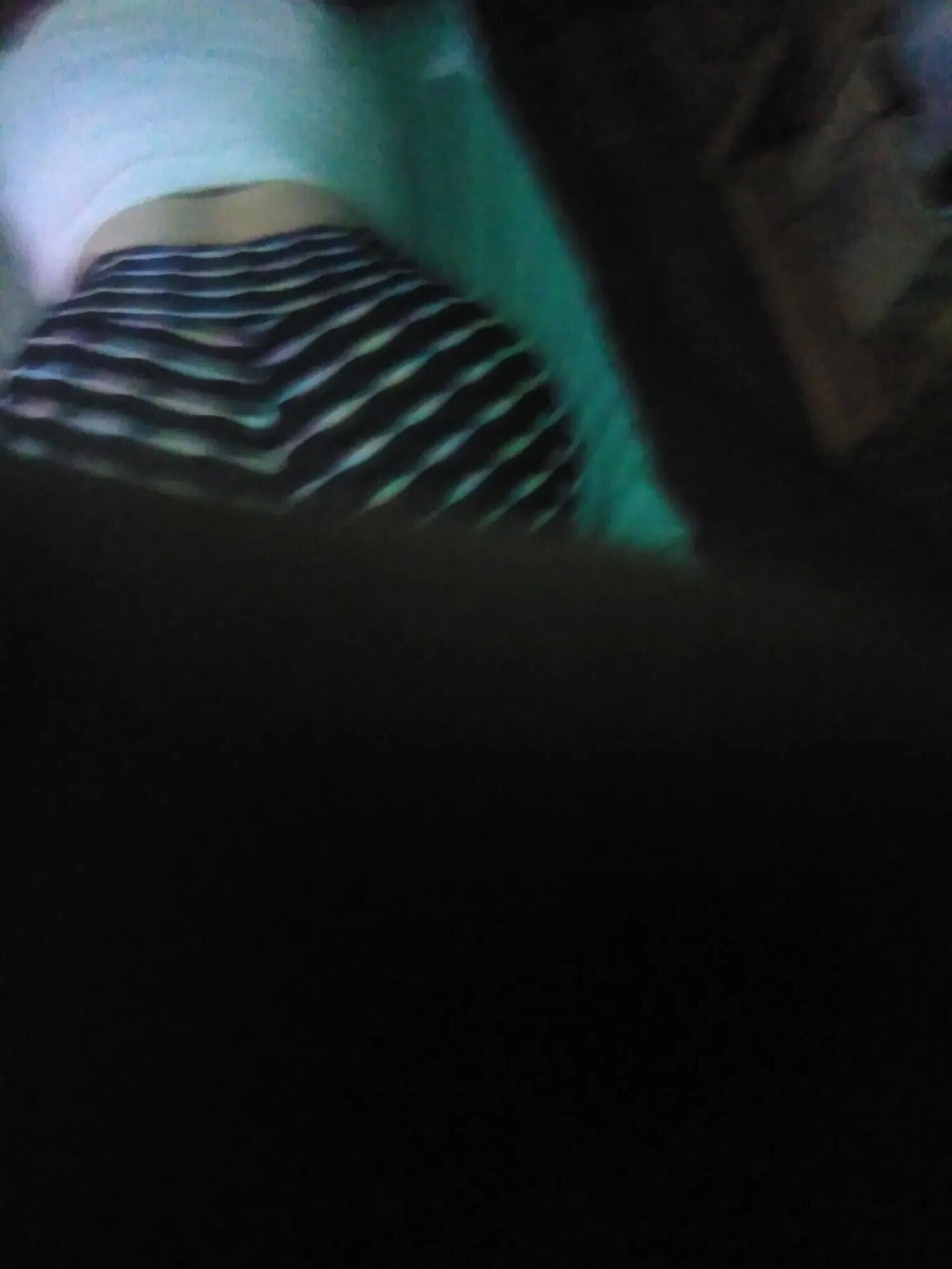 Pack 30: I pull down her pants and she shows me her pearl th - 16 Pics