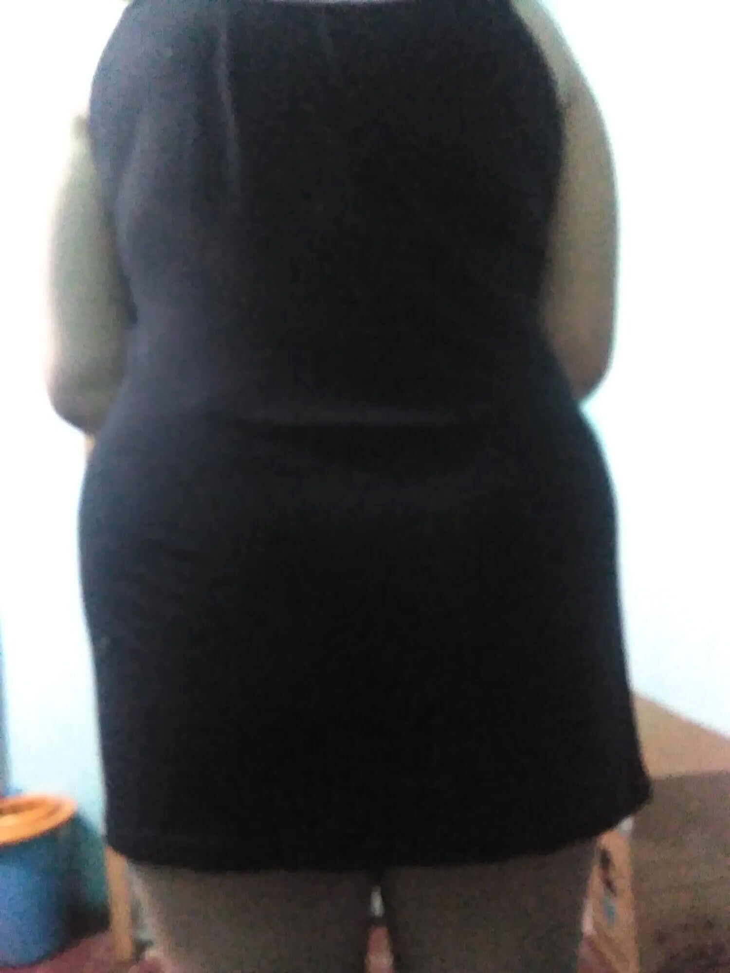 Pack 22: vestido corto negro y muestra el culo - 29 Pics