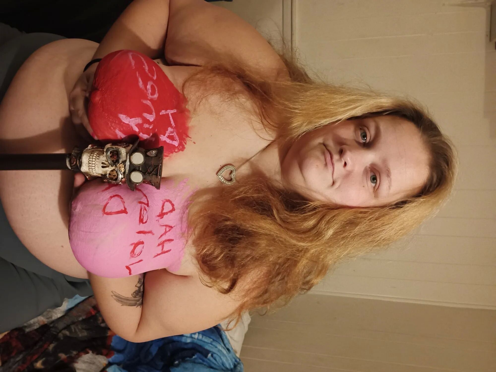 V-day sexydixie - 5 Pics