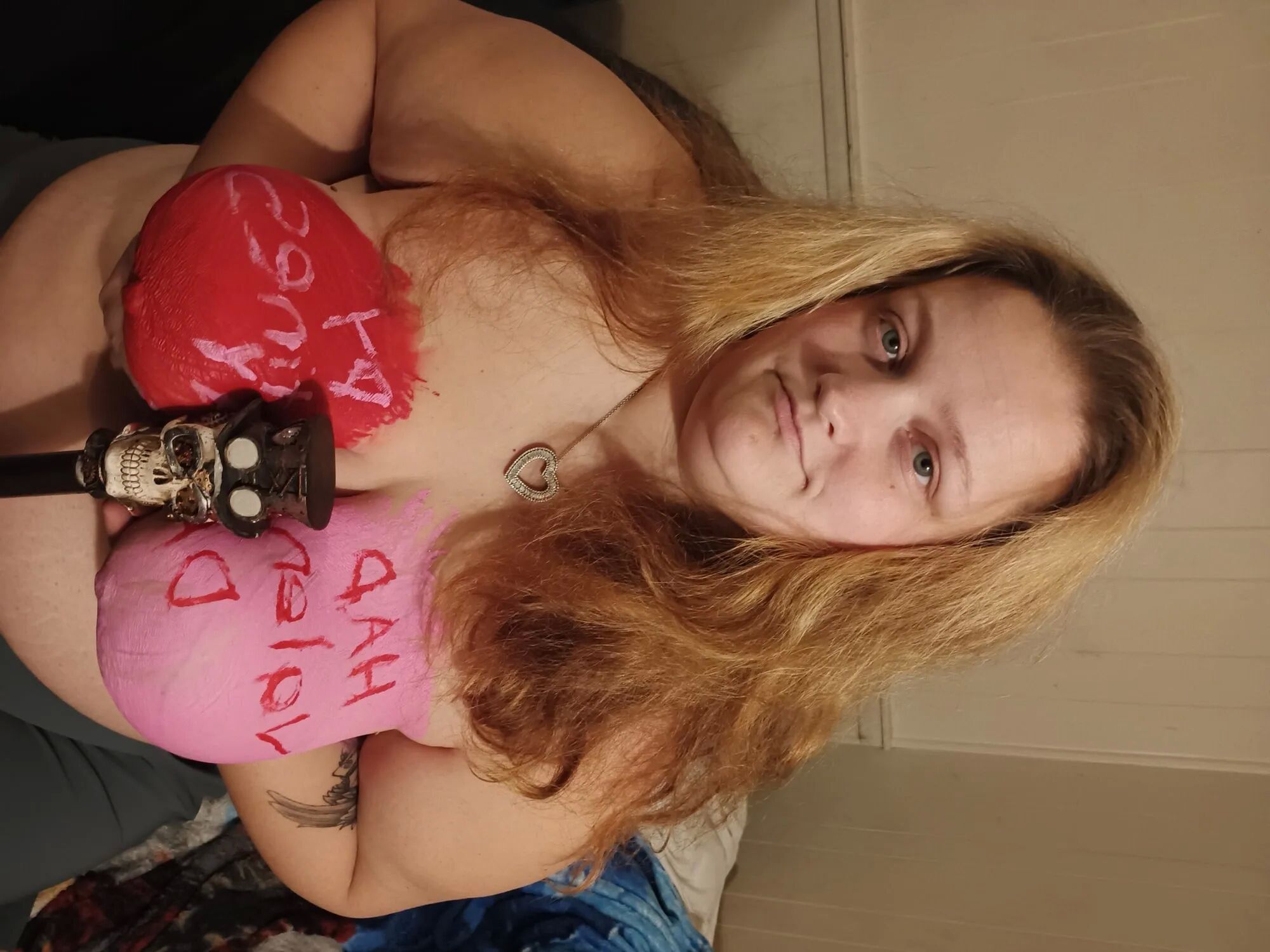 V-day sexydixie - 5 Pics
