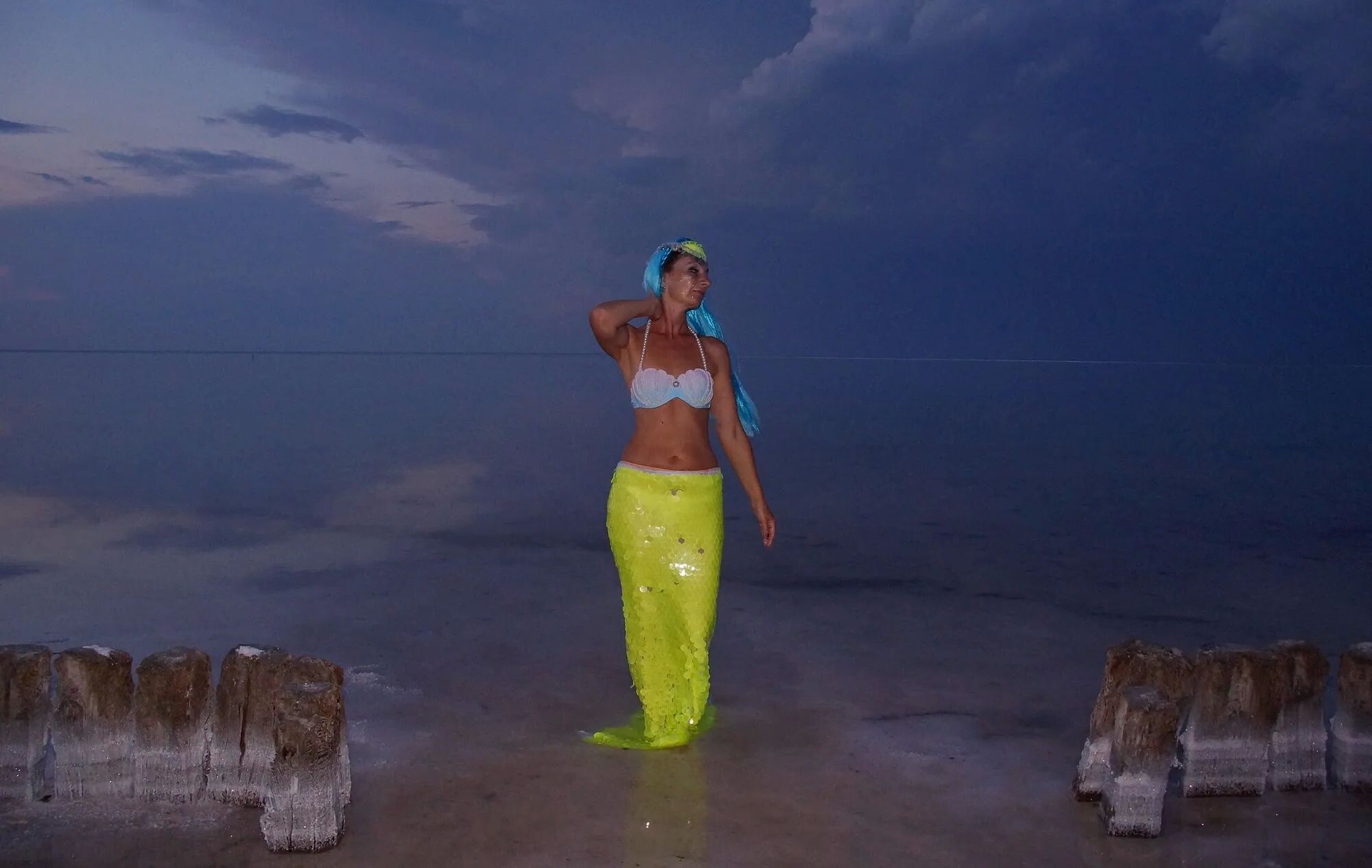 Elton's Night on salty pier - 28 Pics