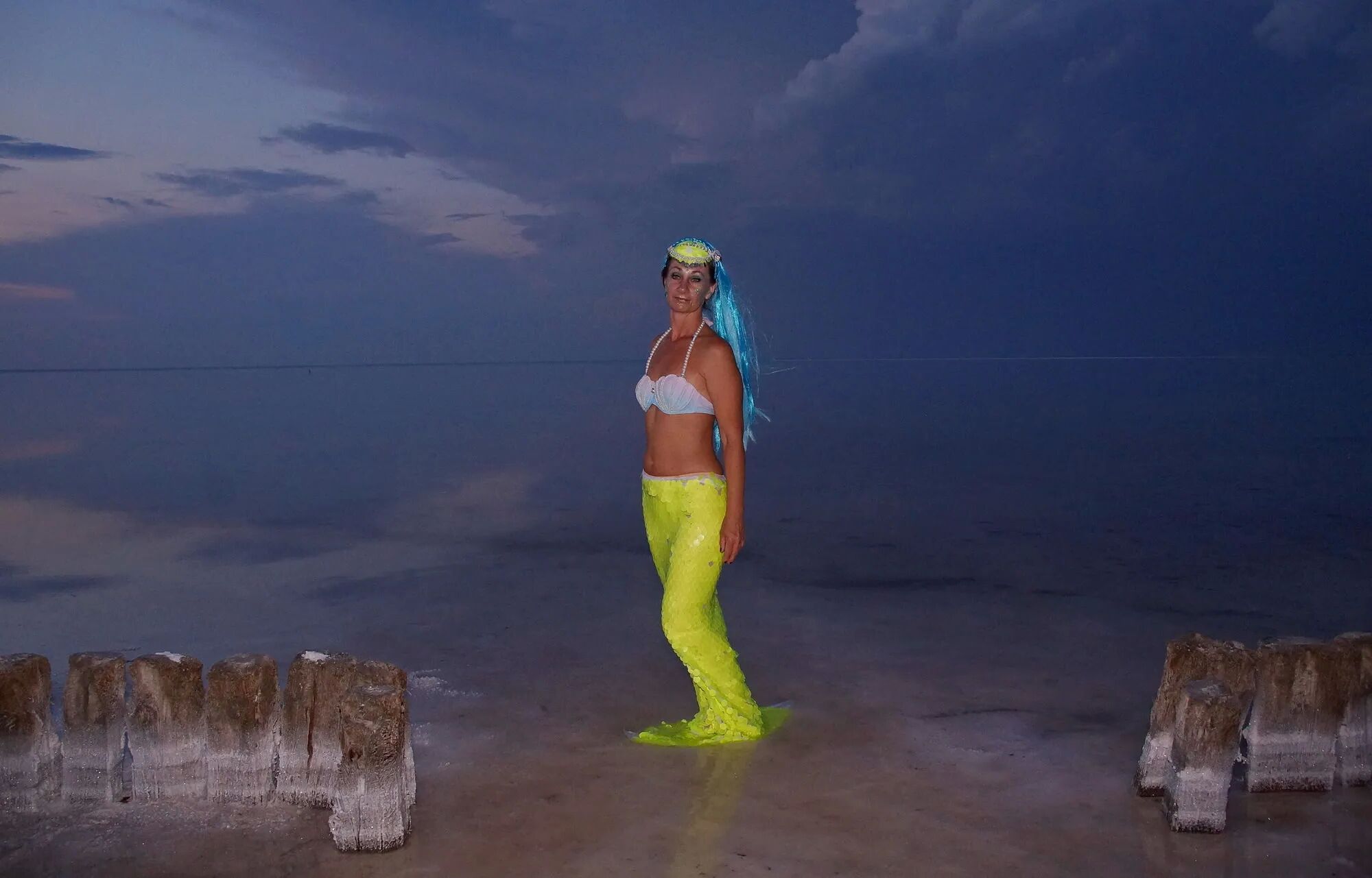Elton's Night on salty pier - 28 Pics