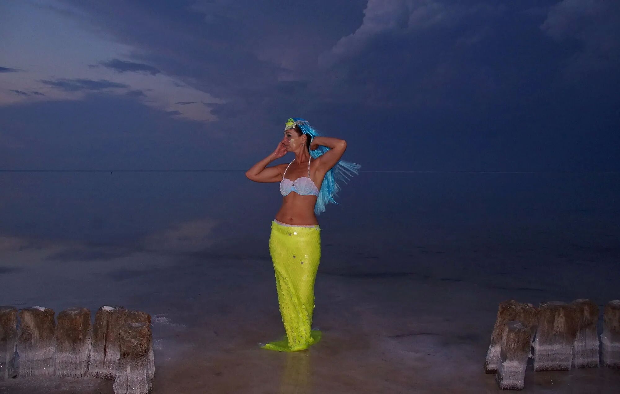 Elton's Night on salty pier - 28 Pics
