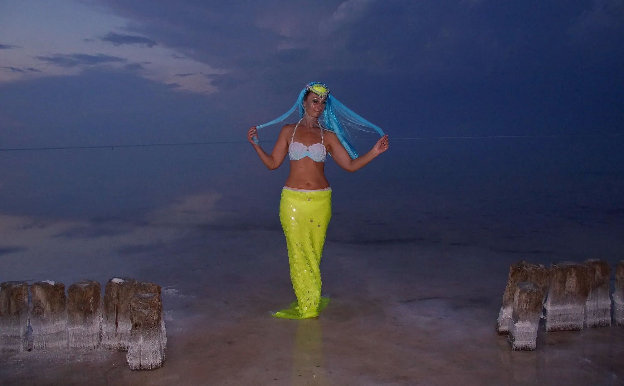 Elton's Night on salty pier - 28 Pics