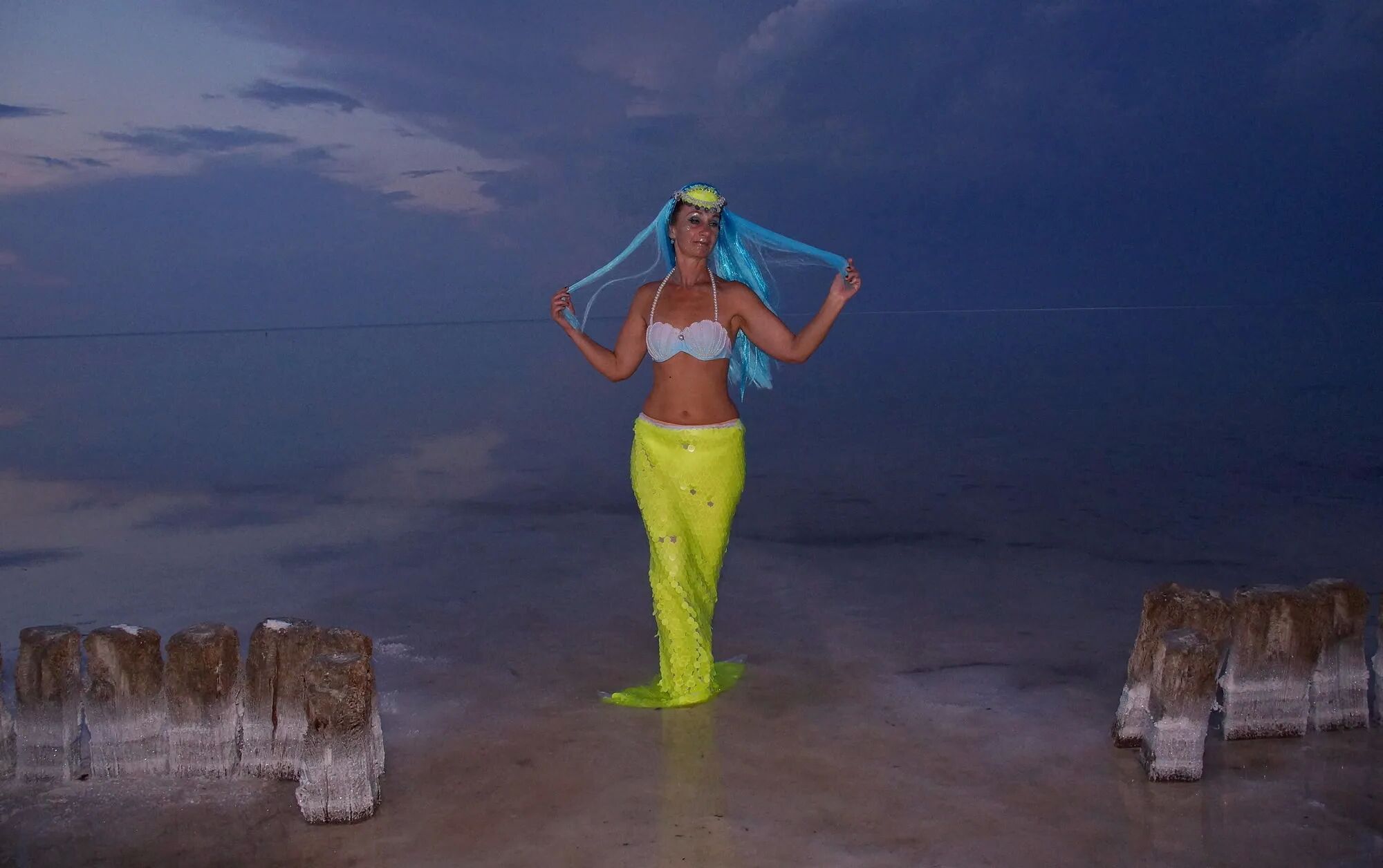 Elton's Night on salty pier - 28 Pics