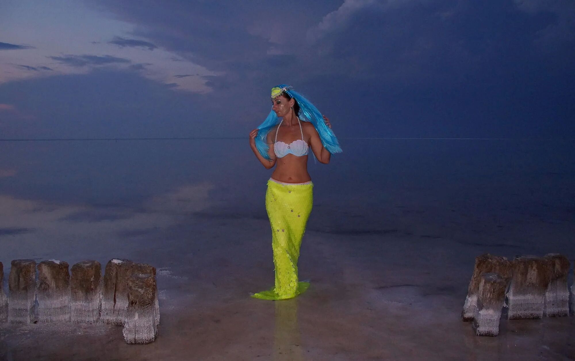 Elton's Night on salty pier - 28 Pics