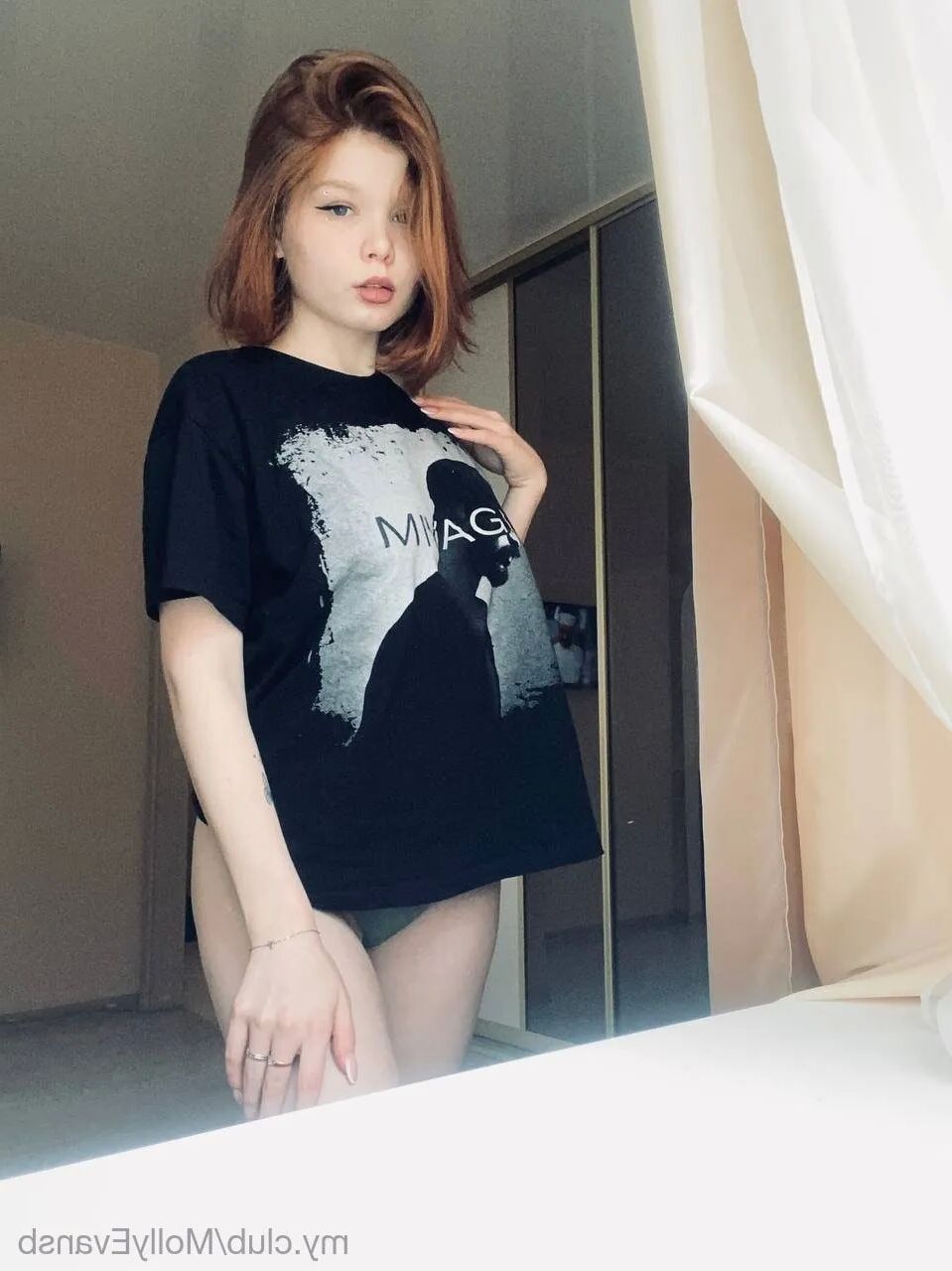 April Free Photos - 10 Pics