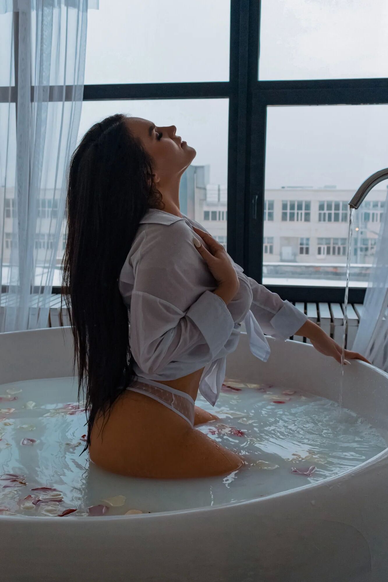 So hot - 5 Pics