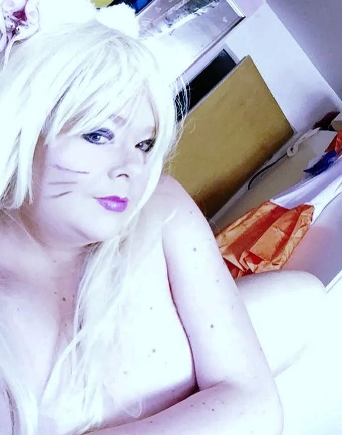 Fette Cosplay schlampe - 23 Pics