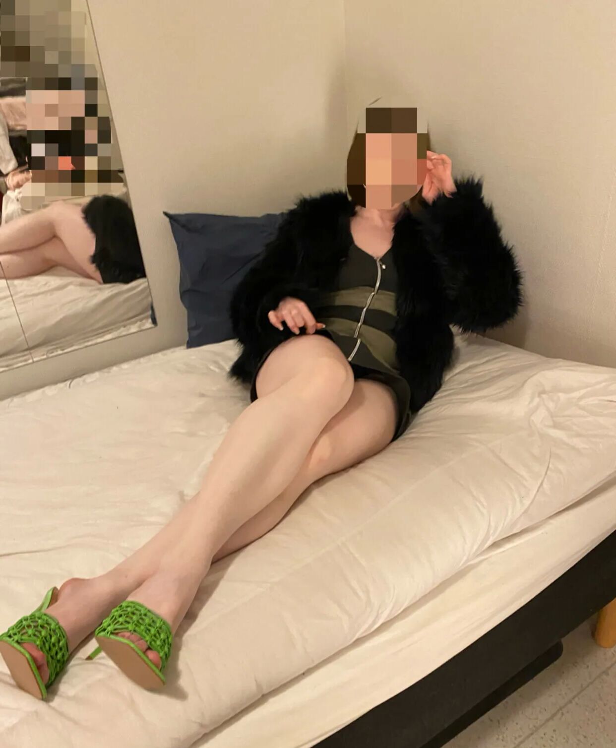 Dressed up for a date - 9 Pics