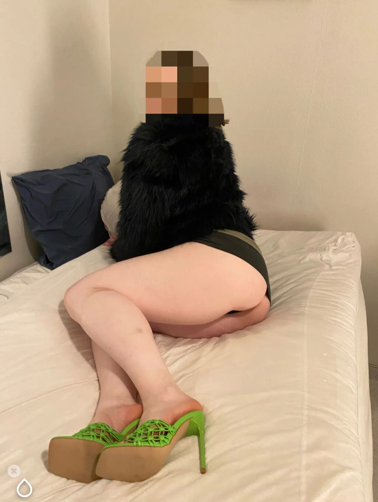 Dressed up for a date - 9 Pics