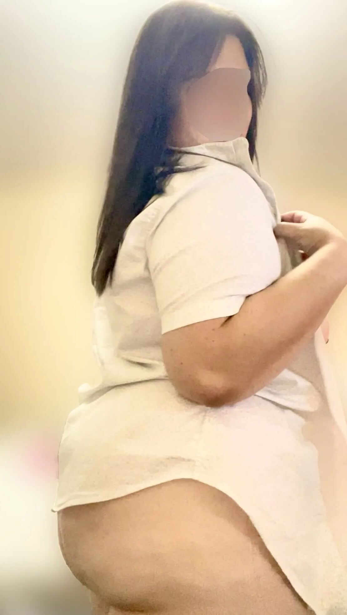Just Rach’s Booty - 17 Pics